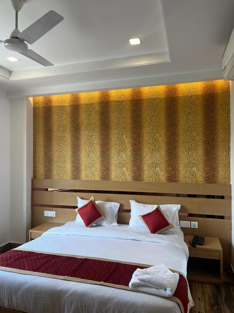Hotel Royal Casa Lucknow Exterior photo